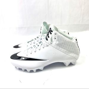 NWOT Nike VPR  White Football Cleats
